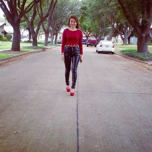 Meet your Posher, Serena